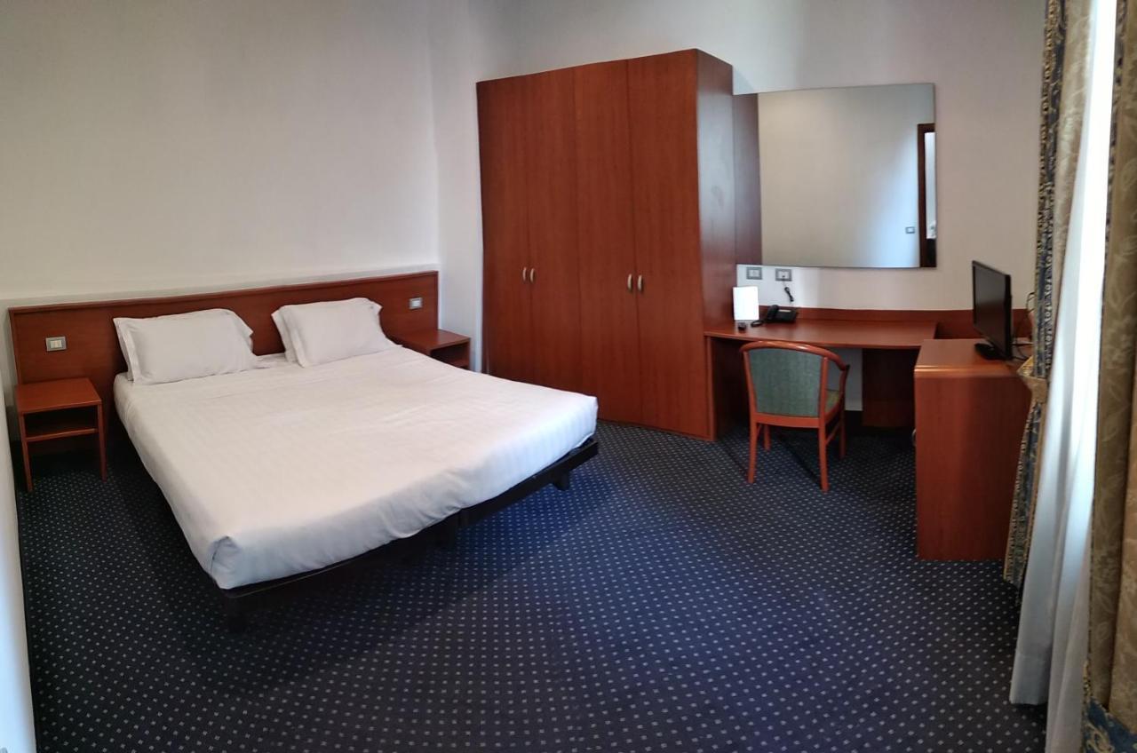Hotel Glis San Mauro Torinese Luaran gambar