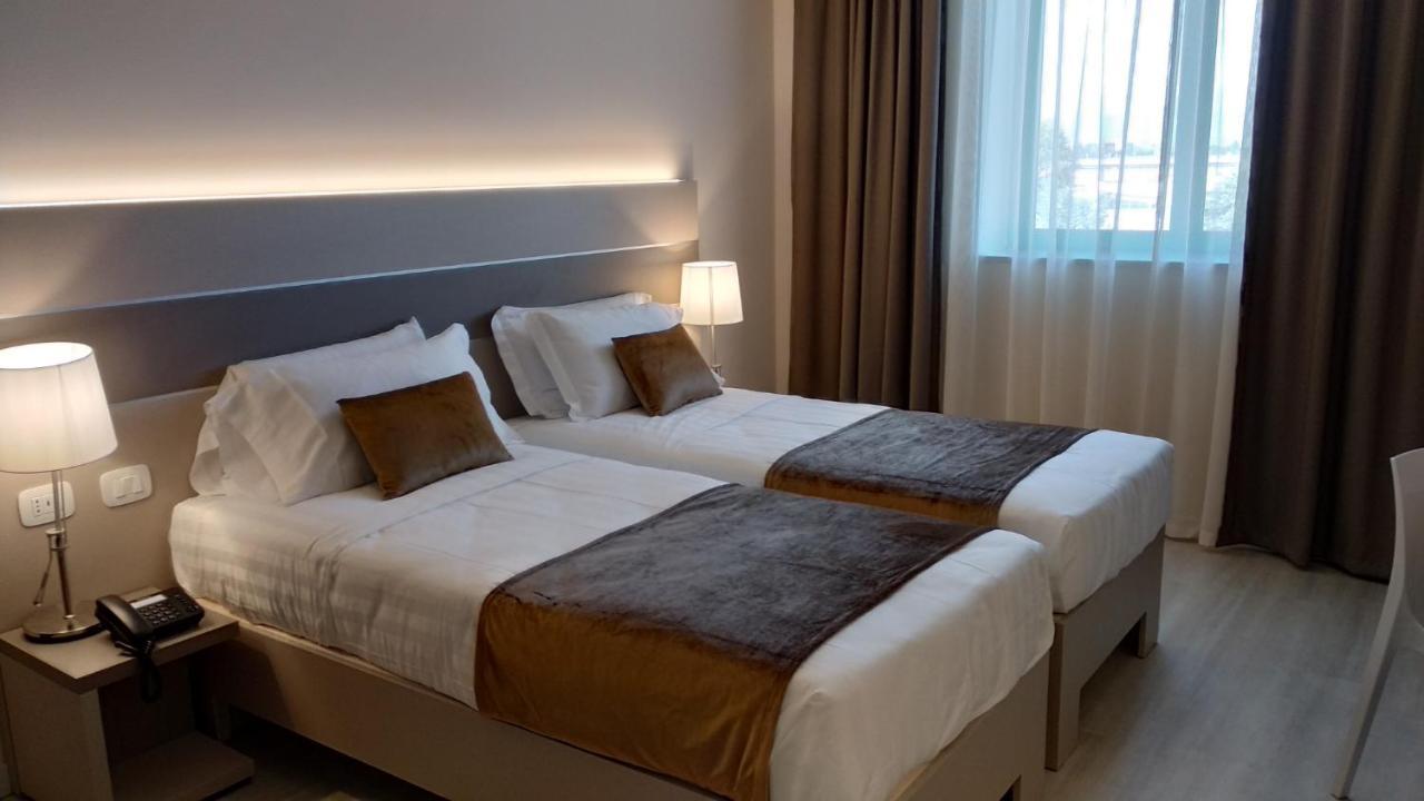 Hotel Glis San Mauro Torinese Luaran gambar