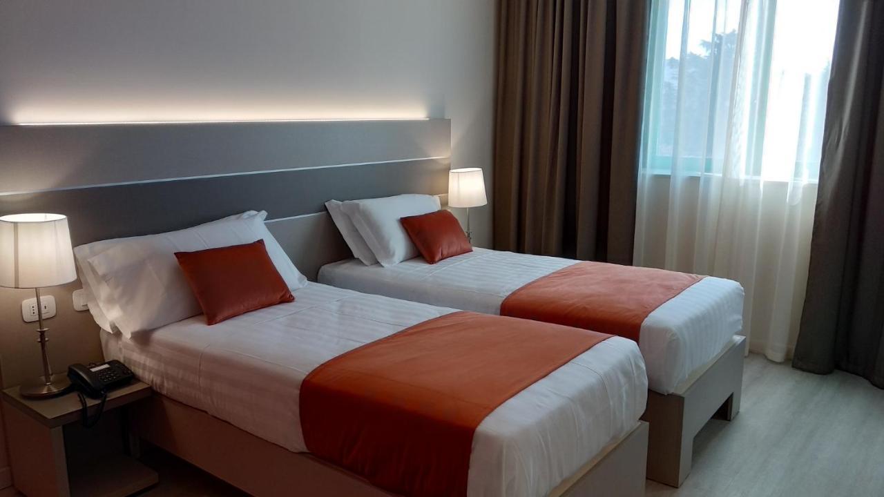 Hotel Glis San Mauro Torinese Luaran gambar