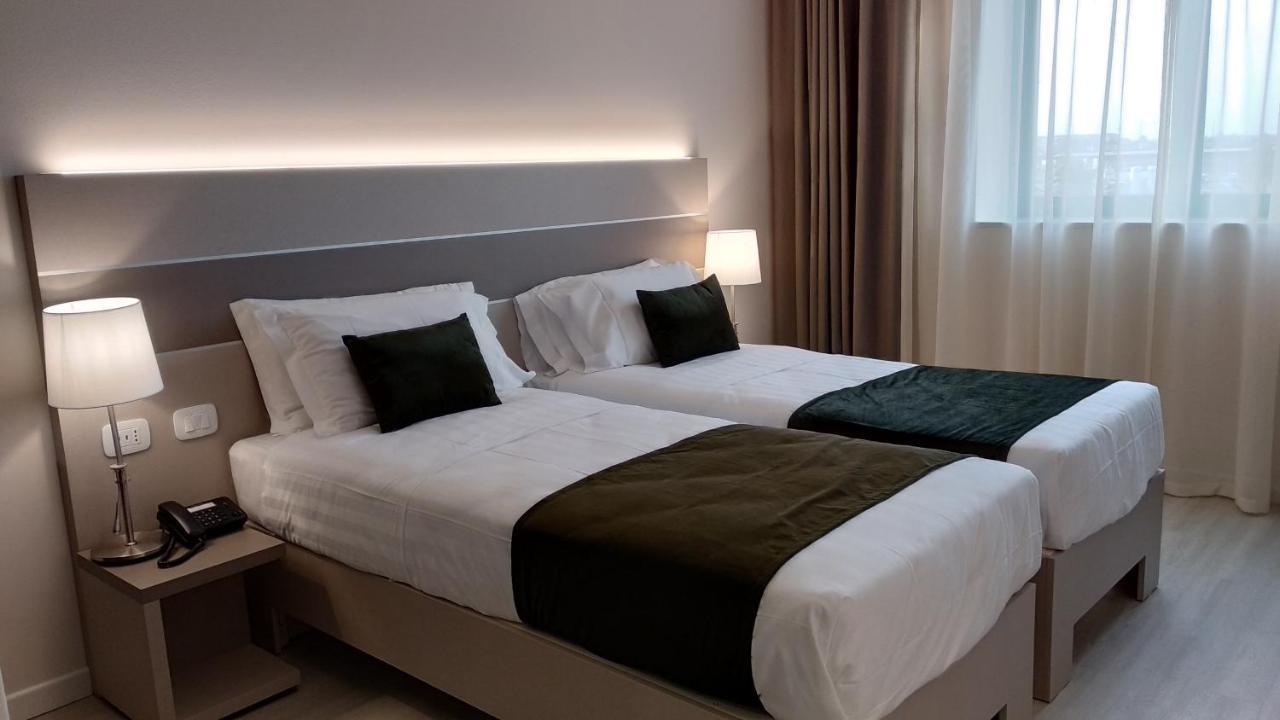 Hotel Glis San Mauro Torinese Luaran gambar