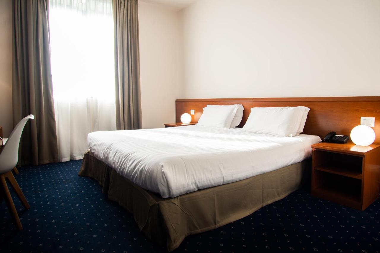 Hotel Glis San Mauro Torinese Luaran gambar