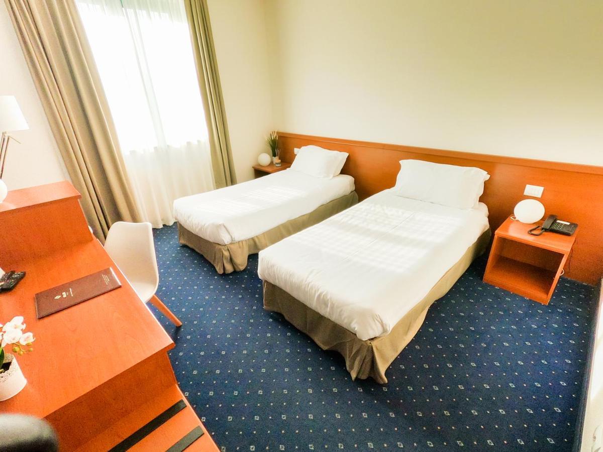 Hotel Glis San Mauro Torinese Luaran gambar