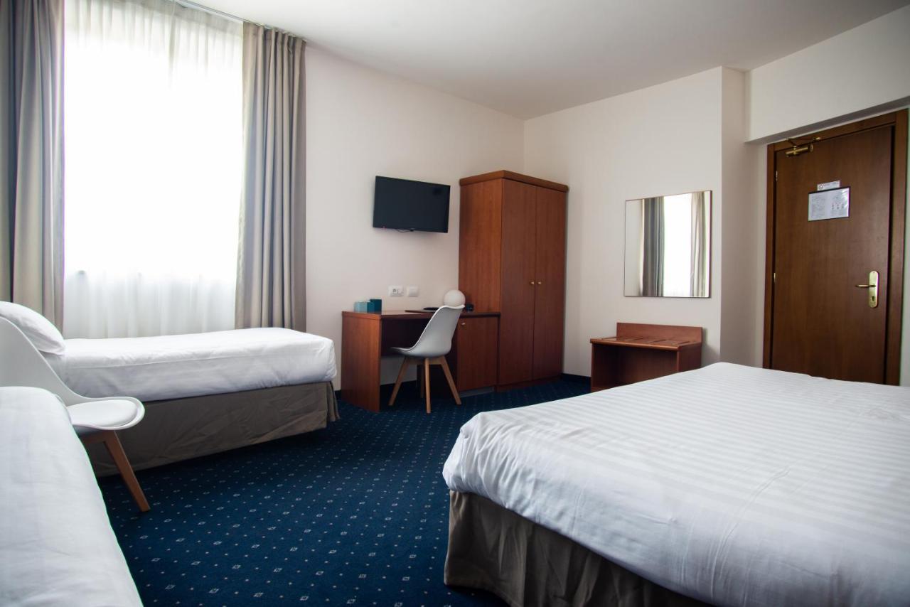 Hotel Glis San Mauro Torinese Luaran gambar